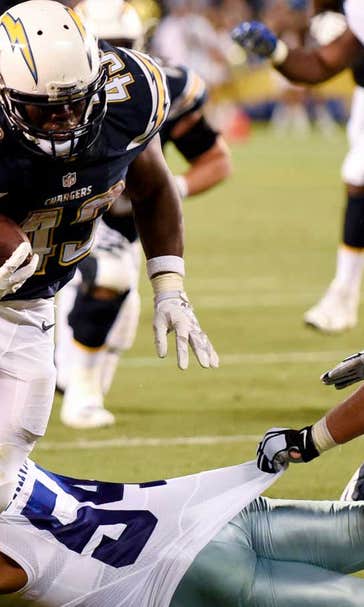 Woodhead scores TD in return to Bolts, who beat 'Boys 17-7